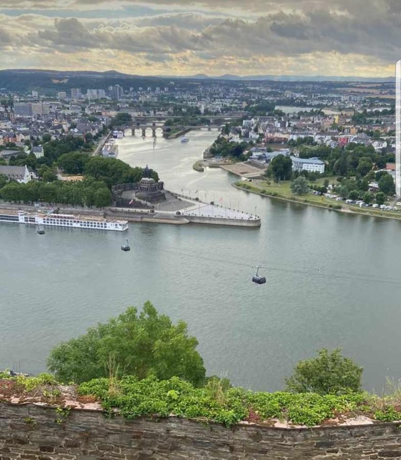Fewo Mit Terasse Neuwied & Koblenz ภายนอก รูปภาพ