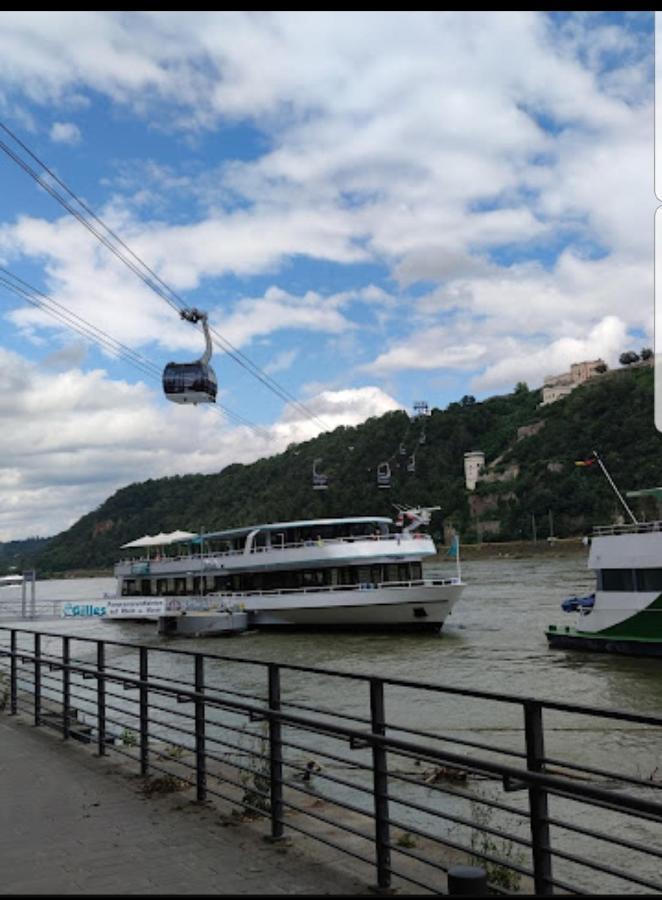 Fewo Mit Terasse Neuwied & Koblenz ภายนอก รูปภาพ
